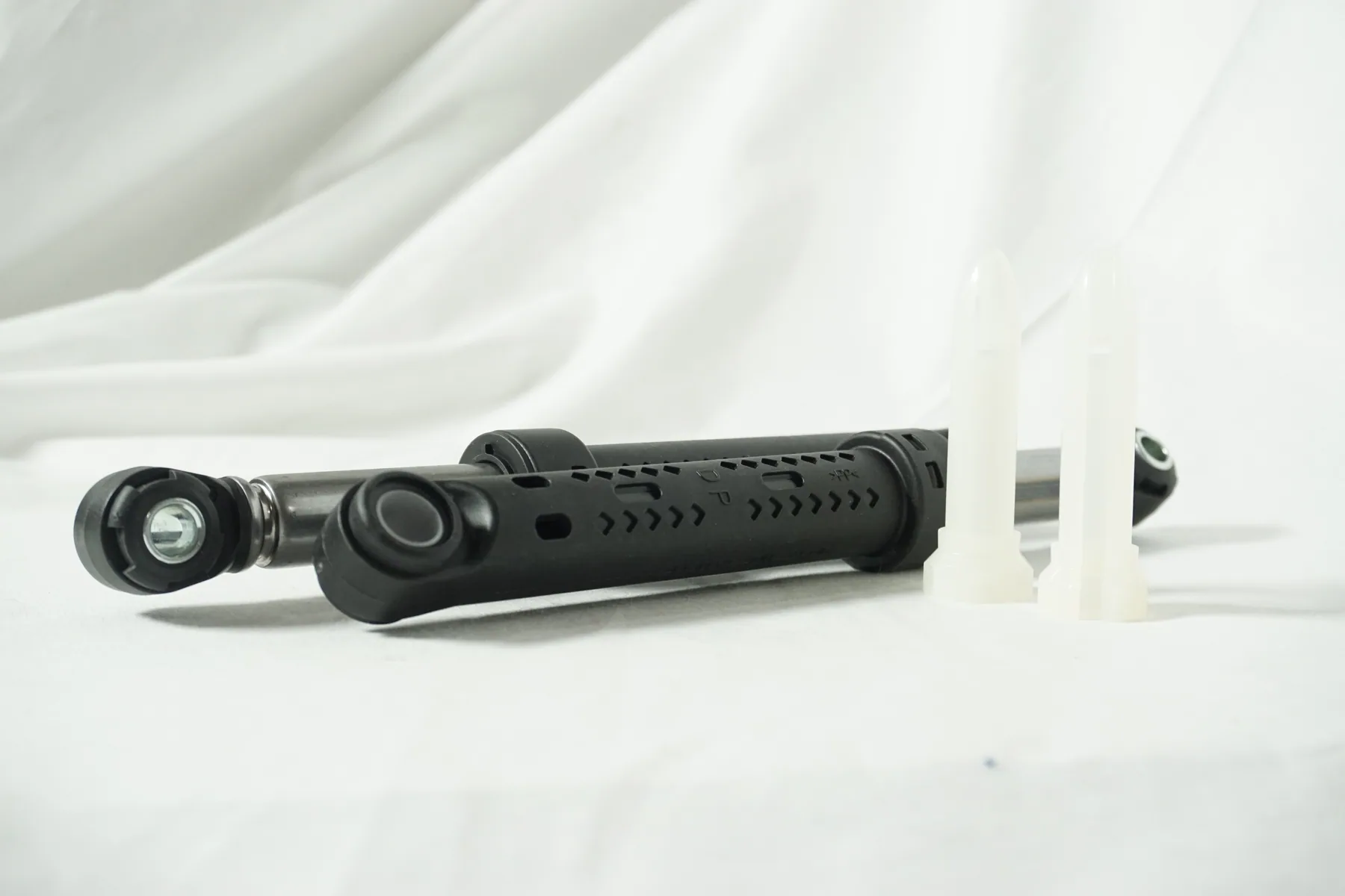 Амортизатор Bosch 90N 448032 / SAR004BO / BO5004, Ø11+8мм (комплект 2шт)